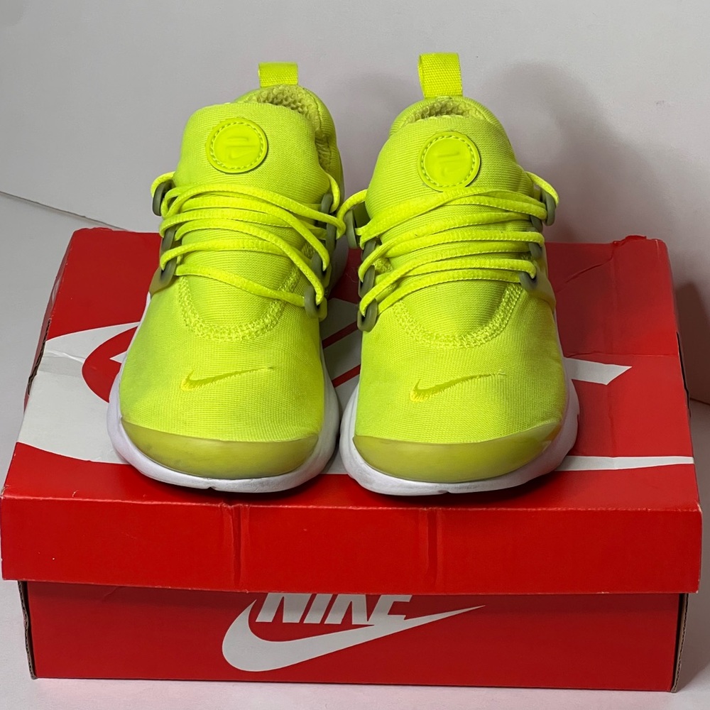 Nike Prestos Volt/Black/White Little Boys 13C